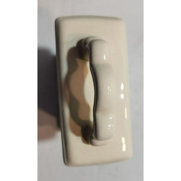 Vtg Retro Decorative Mantel/Desk/Carriage Quartz Clock Cream with Gold Accents - Picture 6 of 11